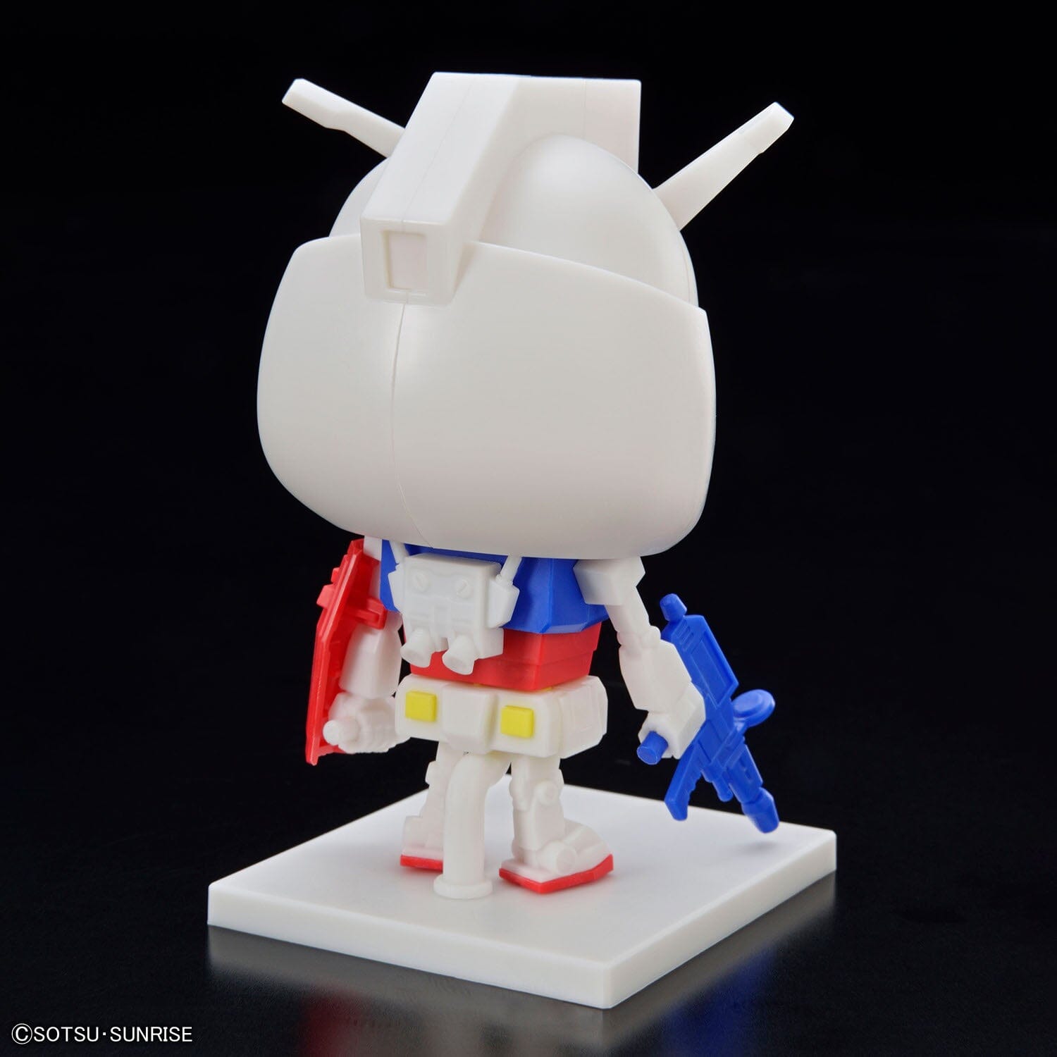 Mobile Suit Gundam Gundam-kun DX (Runner Ver.) Model Kit