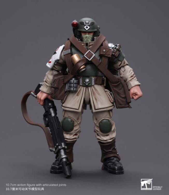 Warhammer 40k Astra Militarum Cadian Command Squad Veteran with Medi-pack 1/18 Scale Figure