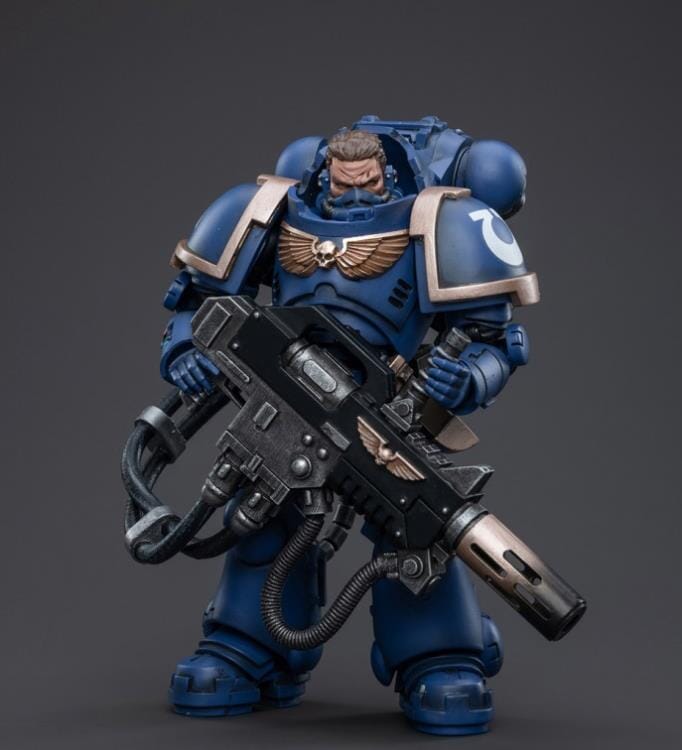 Warhammer 40K Ultramarines Primaris Eradicator 3 1/18 Scale Figure