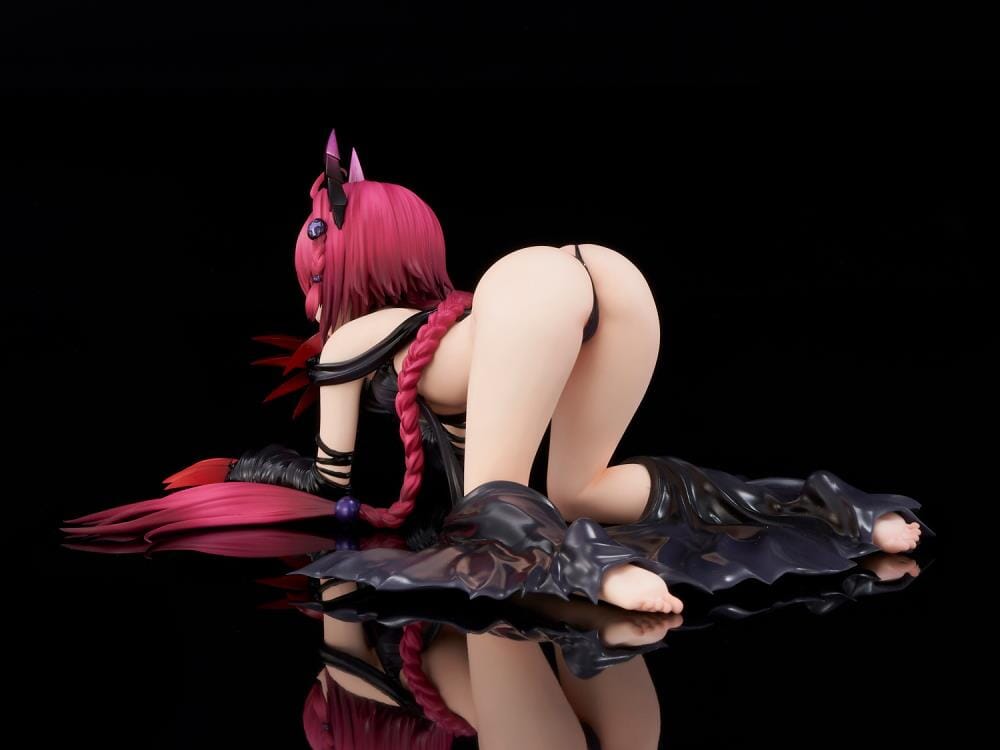 To Love-Ru Darkness Mea Kurosaki (Darkness Ver.) 1/6 Scale Figure