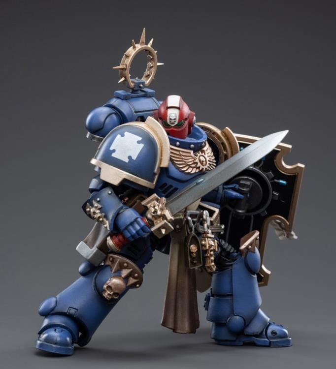 Warhammer 40K Ultramarines Bladeguard Veterans 1/18 Scale Figure