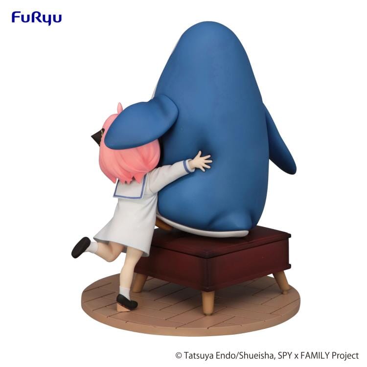 Spy x Family Anya Forger with Penguin Exceed Creative Figure