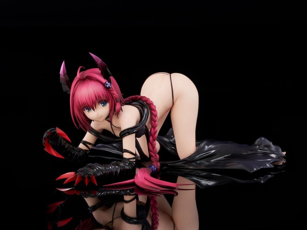 To Love-Ru Darkness Mea Kurosaki (Darkness Ver.) 1/6 Scale Figure