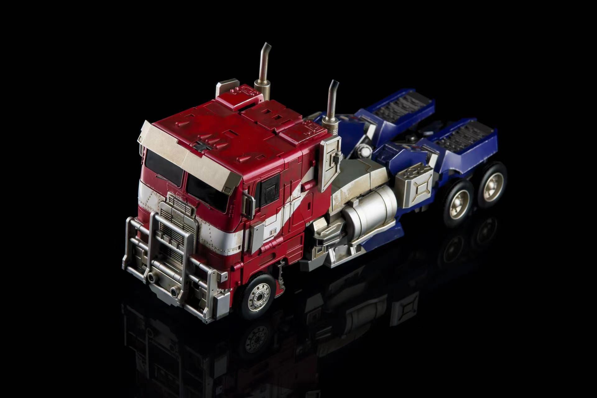 Lucky Cat MVP-01 Atlas Transformable Action Figure