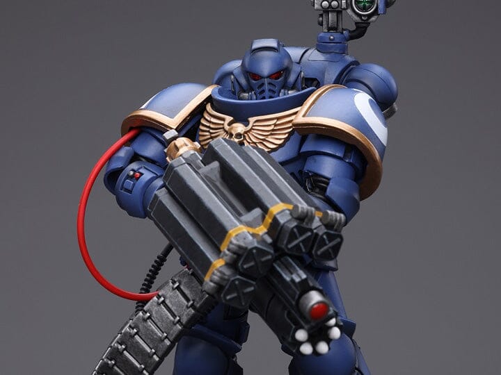 Warhammer 40K Ultramarines Desolation Marine with Castellan Launcher (Superfrag) 1/18 Scale Figure