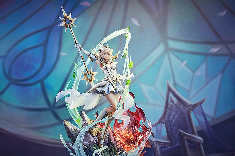 League of Legends Elementalist Lux 1/7 Scale Figure