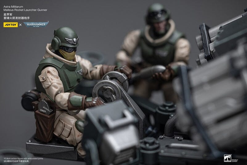 Warhammer 40K Astra Militarum Ordnance Brigade Team with Malleus Rocket Launcher 1/18 Scale Set