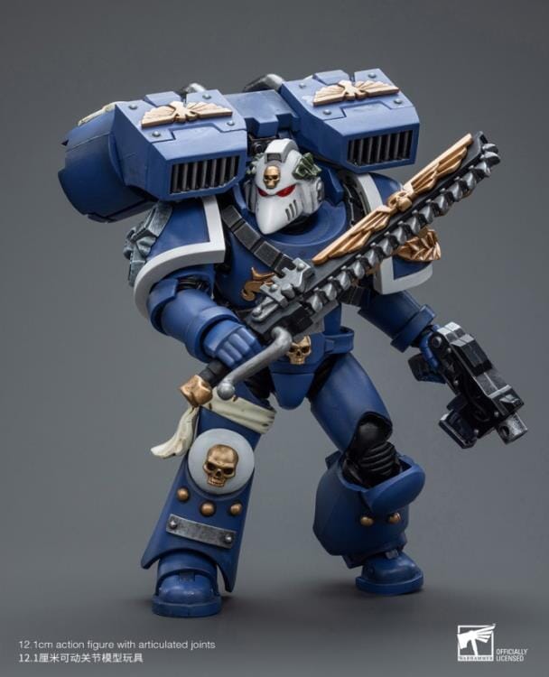 Warhammer 40k Ultramarines Vanguard Veteran with Chainsword & Bolt Pistol 1/18 Scale Figure