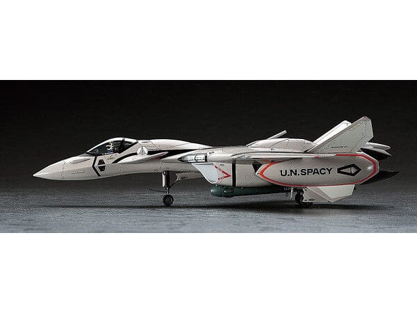 Macross Plus VF-11B Thunderbolt 1/72 Scale Model Kit