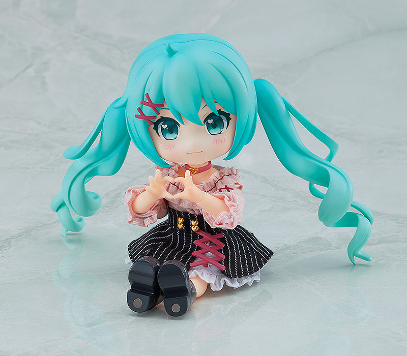 Vocaloid Nendoroid Doll Hatsune Miku (Date Outfit Ver.)