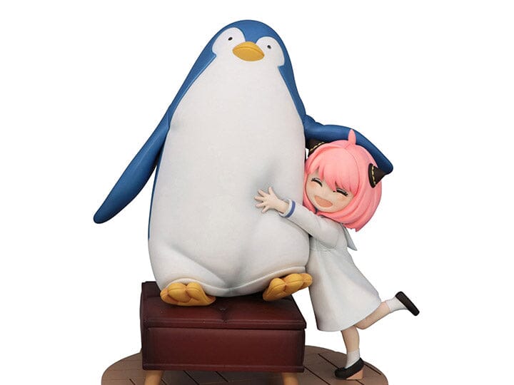 Spy x Family Anya Forger with Penguin Exceed Creative Figure