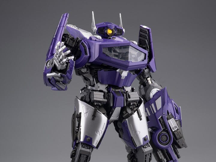 Transformers Bumblebee Shockwave Model Kit