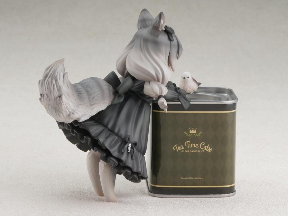 Decorated Life Collection Tea Time Cats Vol. 1 Pastoral Cat Figure & Tea Canister