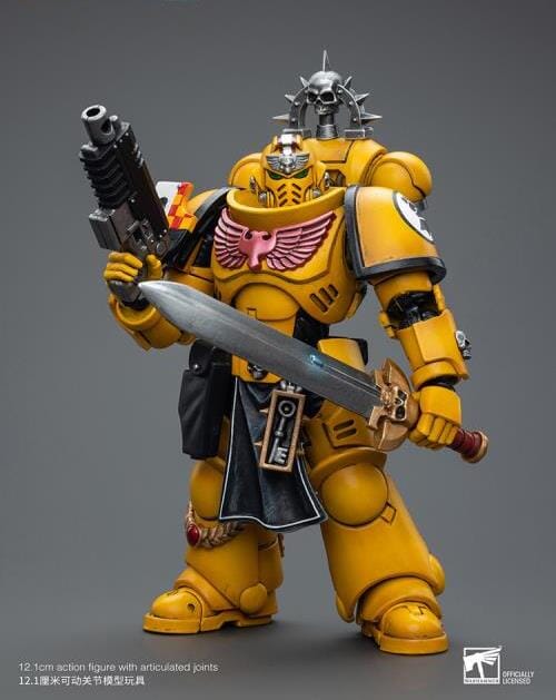 Warhammer 40k Imperial Fists Lieutenant with Power Sword 1/18 Scale Figure