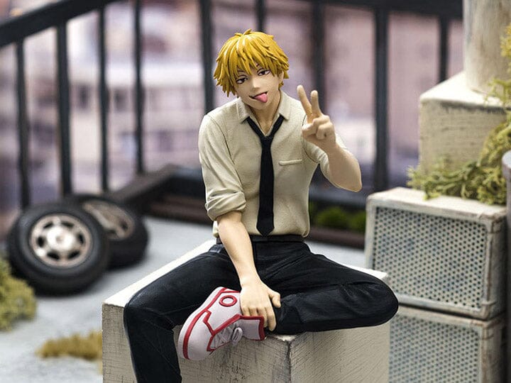 Chainsaw Man Denji Premium Perching Figure