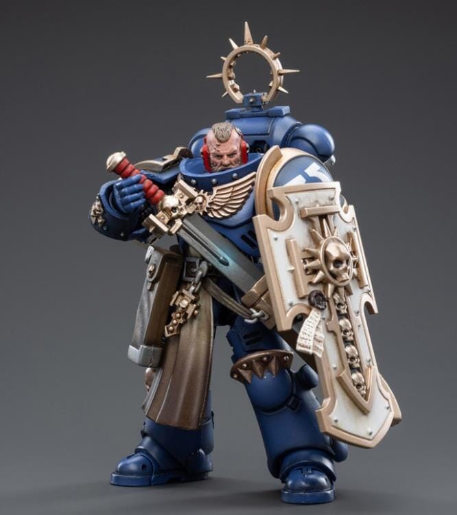 Warhammer 40K Ultramarines Bladeguard Veterans 1/18 Scale Figure