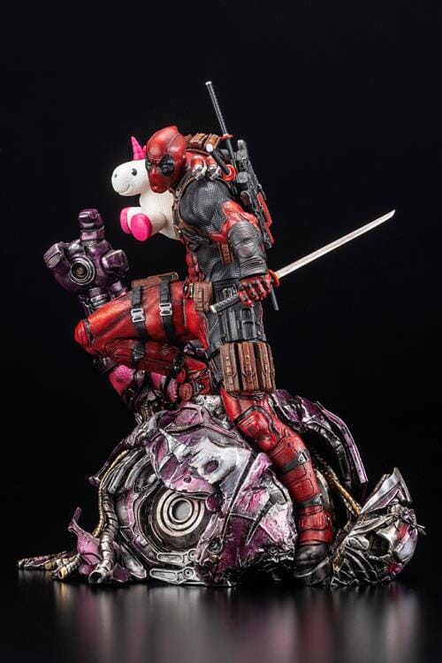 Marvel Fine Art Signature Series Deadpool Limited Edition Statue