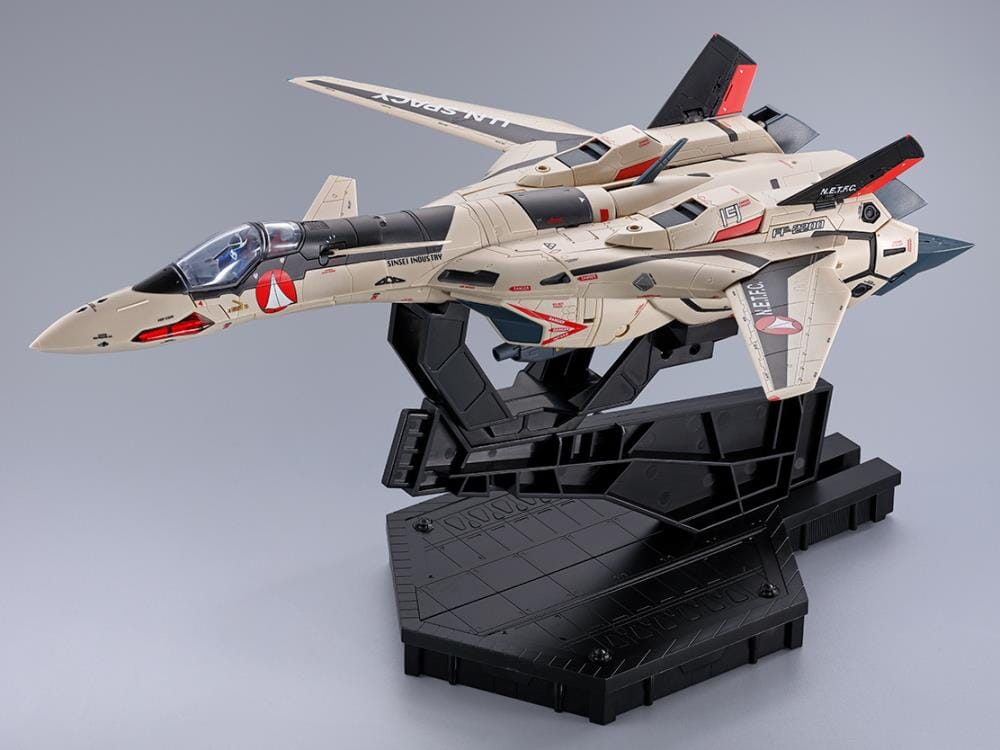 Macross Plus DX Chogokin YF-19 Excalibur (Isamu Alva Dyson Use)