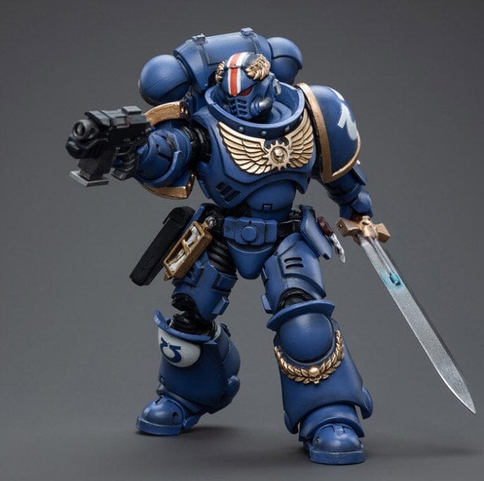 Warhammer 40K Ultramarines Primaris Lieutenant Argaranthe 1/18 Scale Figure (Reissue)