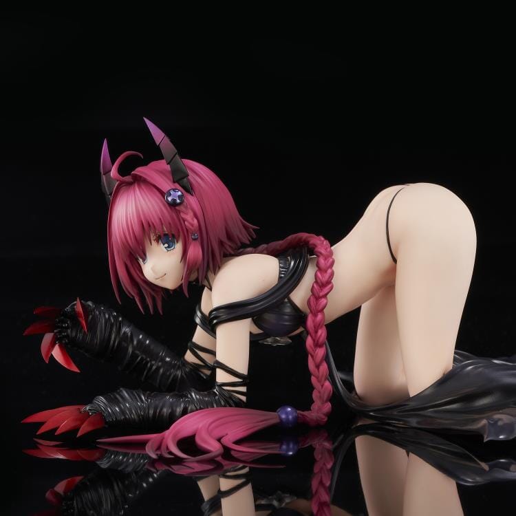 To Love-Ru Darkness Mea Kurosaki (Darkness Ver.) 1/6 Scale Figure