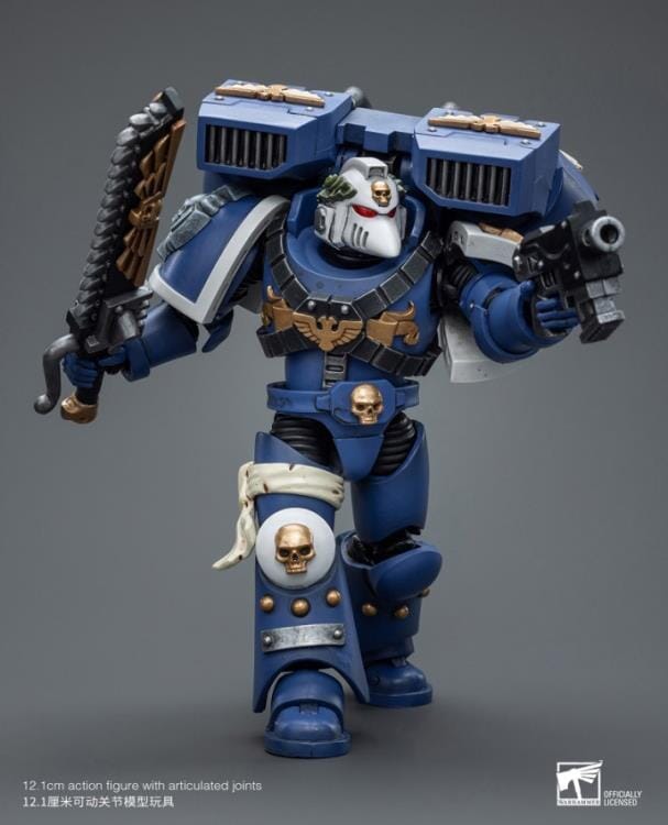 Warhammer 40k Ultramarines Vanguard Veteran with Chainsword & Bolt Pistol 1/18 Scale Figure