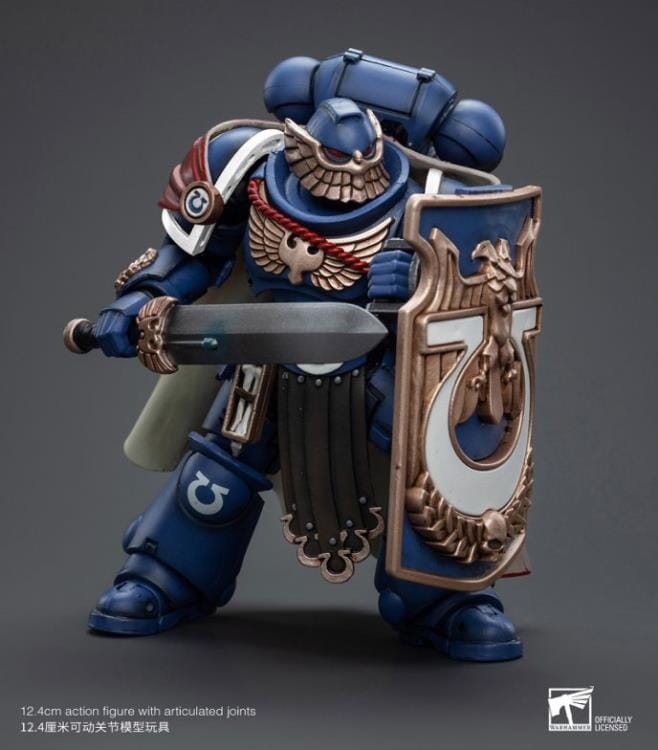 Warhammer 40K Ultramarines Victrix Guard 1/18 Scale Figure