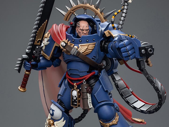 Warhammer 40k Ultramarines Captain in Gravis Armour 1/18 Scale Figure