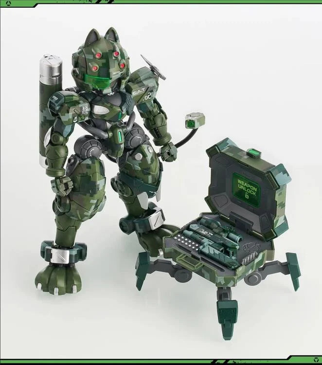 Iron Roars Maneuver Armored Walker C.A.T.-02 Fang (Jungle Camouflage Ver.) 1/60 Scale Limited Edition Model Kit