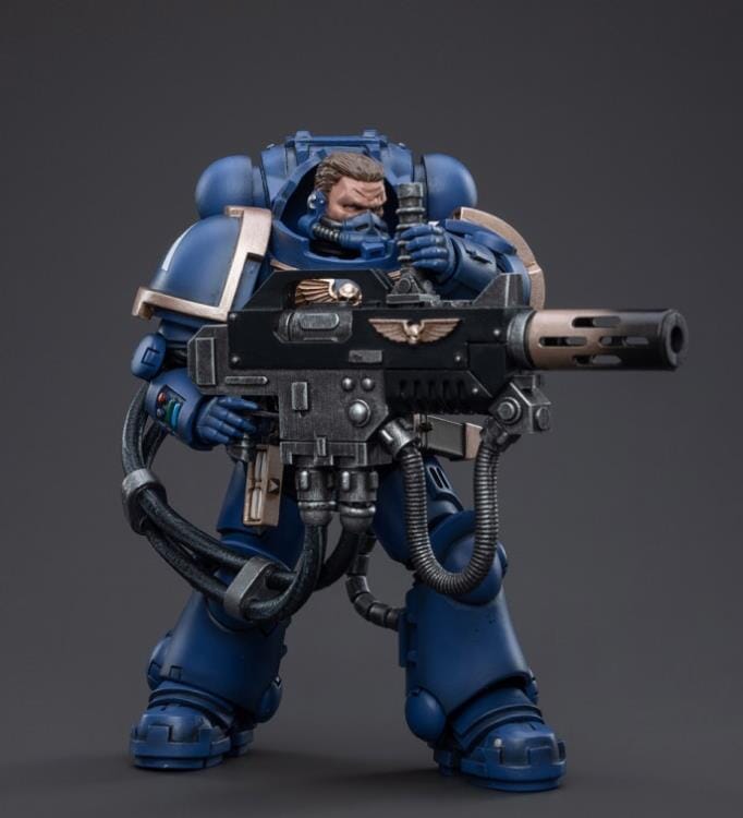 Warhammer 40K Ultramarines Primaris Eradicator 3 1/18 Scale Figure