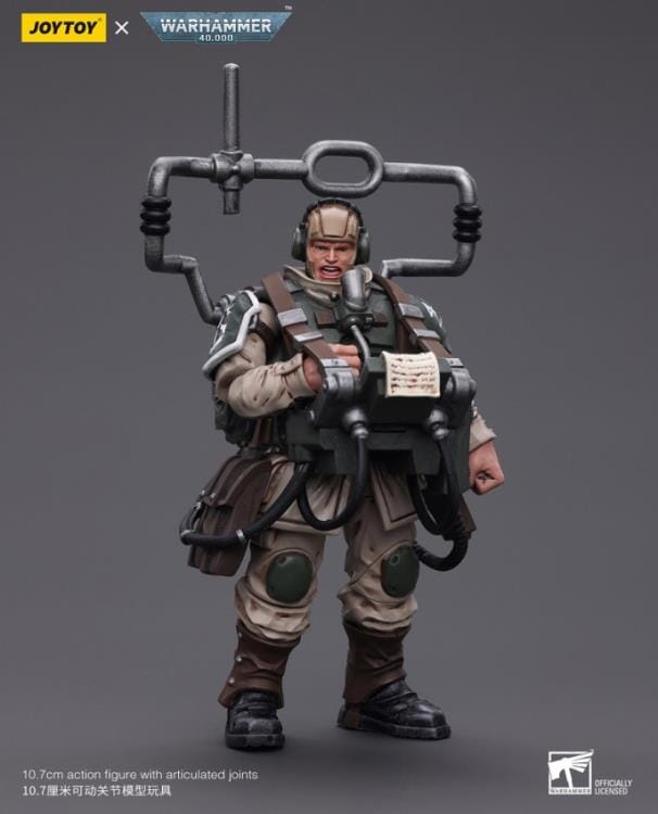 Warhammer 40k Astra Militarum Cadian Command Squad Veteran with Master Vox 1/18 Scale Figure