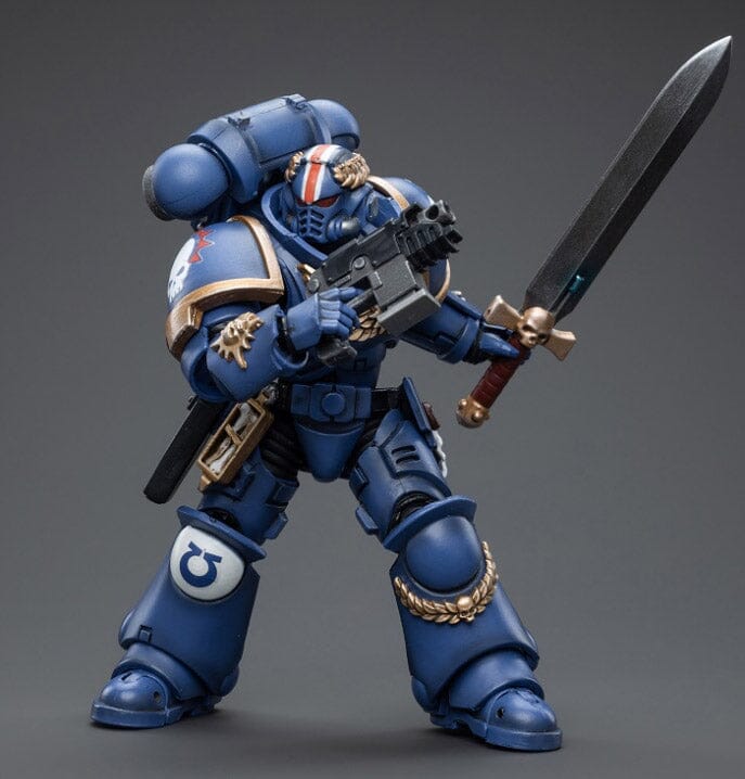 Warhammer 40K Ultramarines Primaris Lieutenant Argaranthe 1/18 Scale Figure (Reissue)