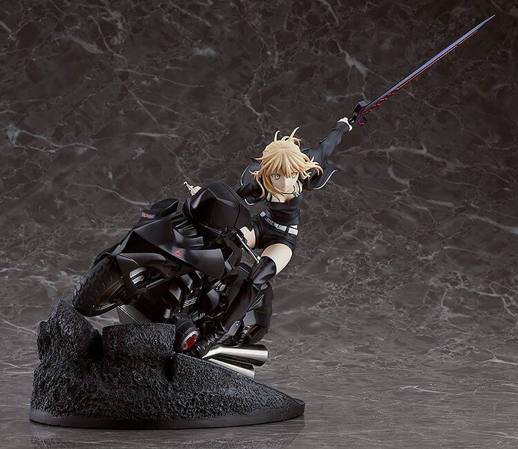 Fate/Grand Order Saber/Altria Pendragon (Alter) & Cuirassier Noir 1/8 Scale Figure (Reissue)