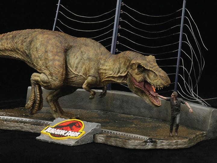 Jurassic Park Tyrannosaurus Rex 1/35 Scale Model Kit