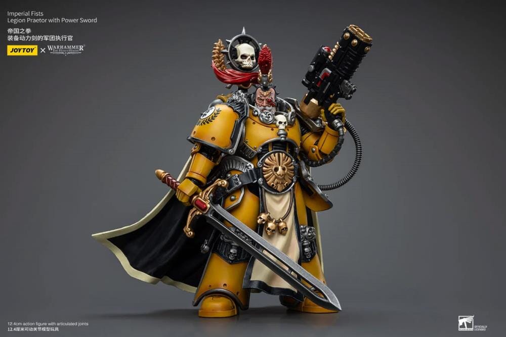 Warhammer 40k Imperial Fists Legion Praetor with Power Sword 1/18 Scale Figure