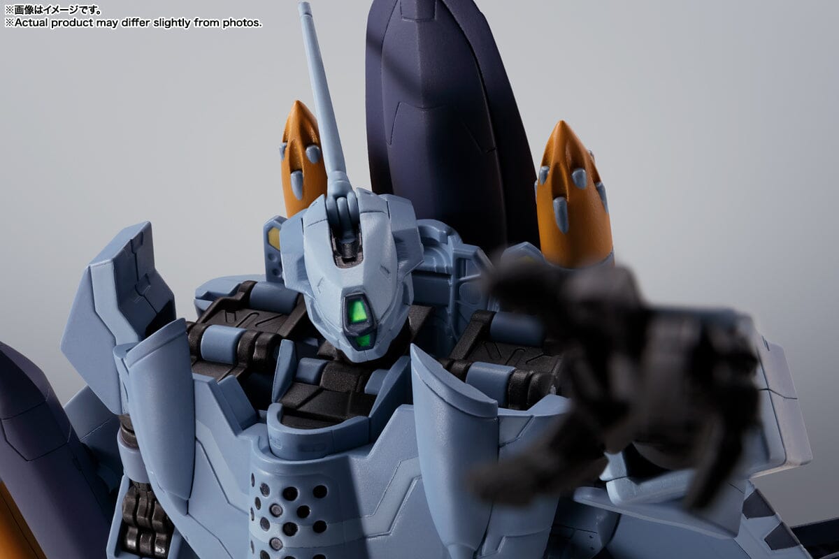 Macross Zero Hi-Metal R VF-0A Phoenix (Shin Kudo Use) + QF-2200D-B Ghost